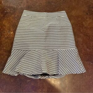 Ladies Banana Republic Black and White Career Skirt